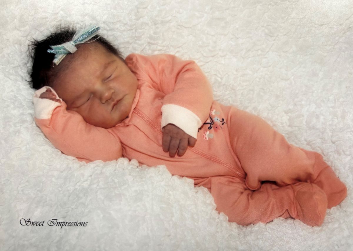newborn picture of baby Lily